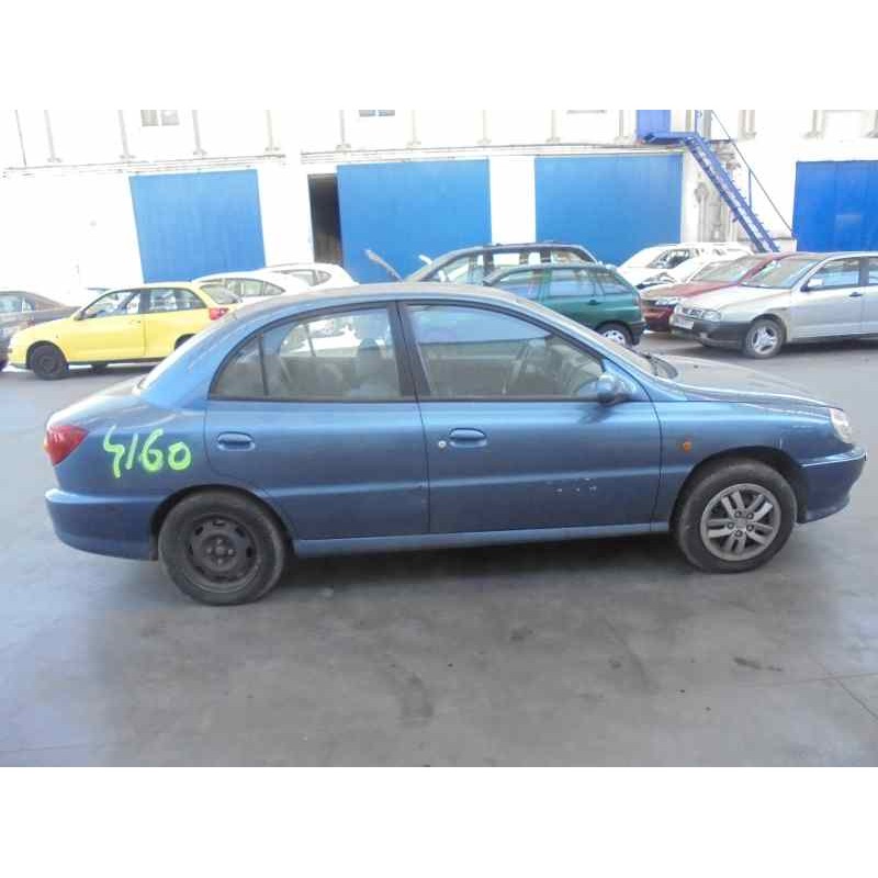 kia rio del año 2001