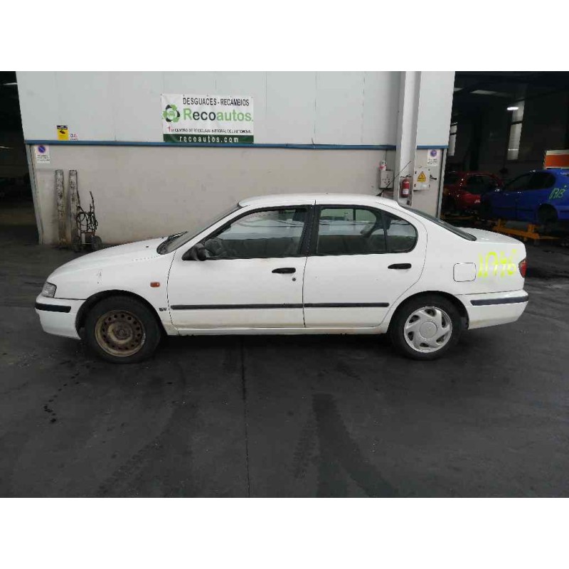 nissan primera berlina (p11) del año 1998