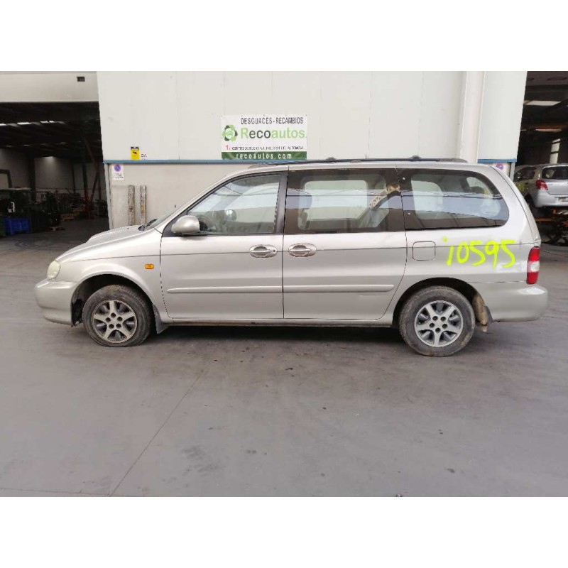 kia carnival del año 2001