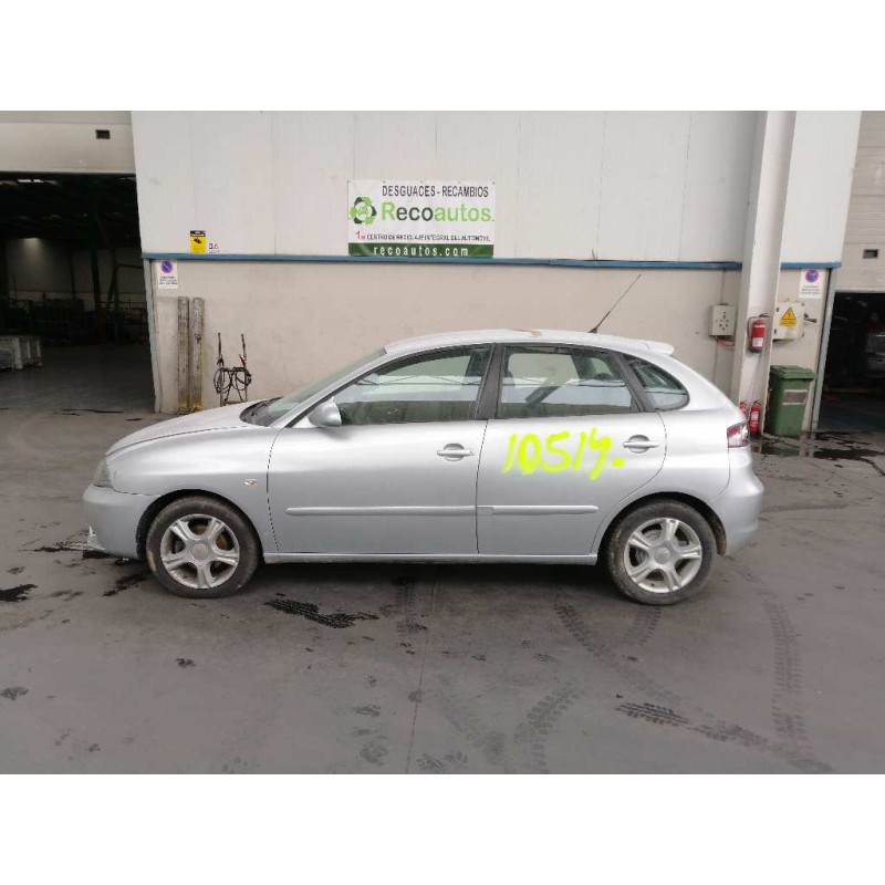 seat ibiza (6l1) del año 2002