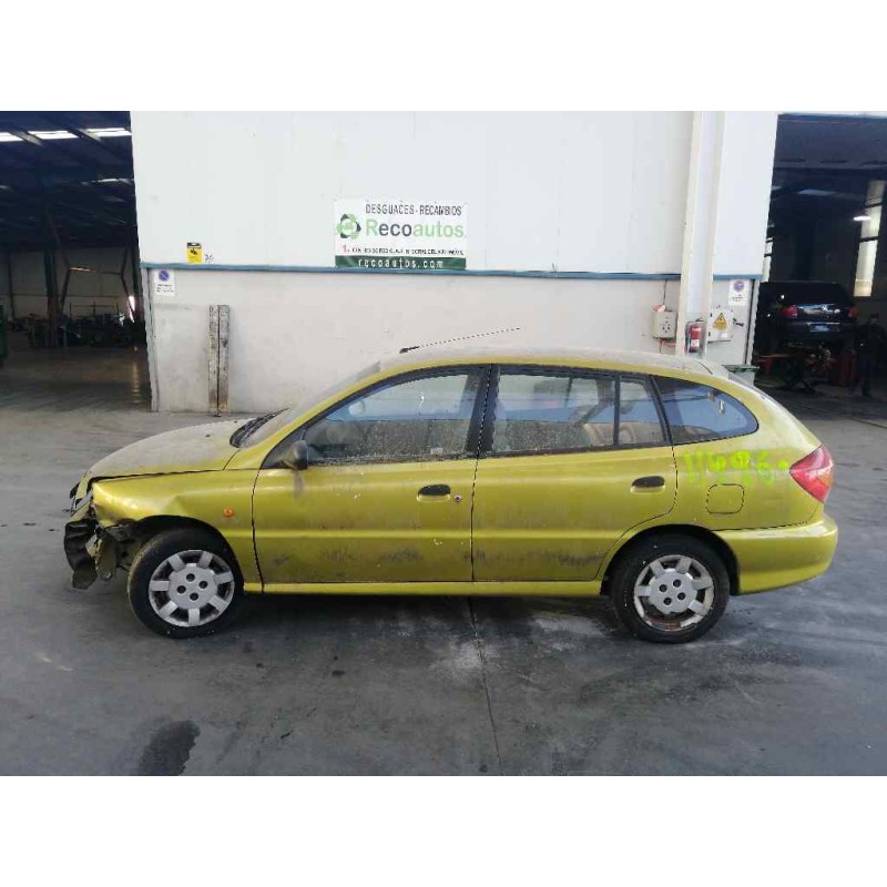 kia rio del año 2001