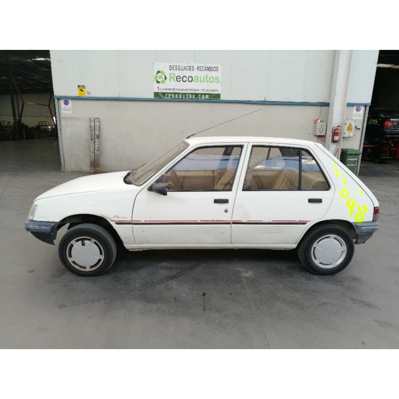 peugeot 205 berlina del año 1992