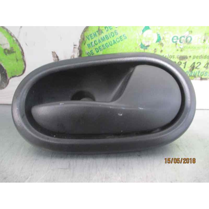 Recambio de maneta interior delantera derecha para dacia sandero 0.9 tce cat referencia OEM IAM 8267219192 