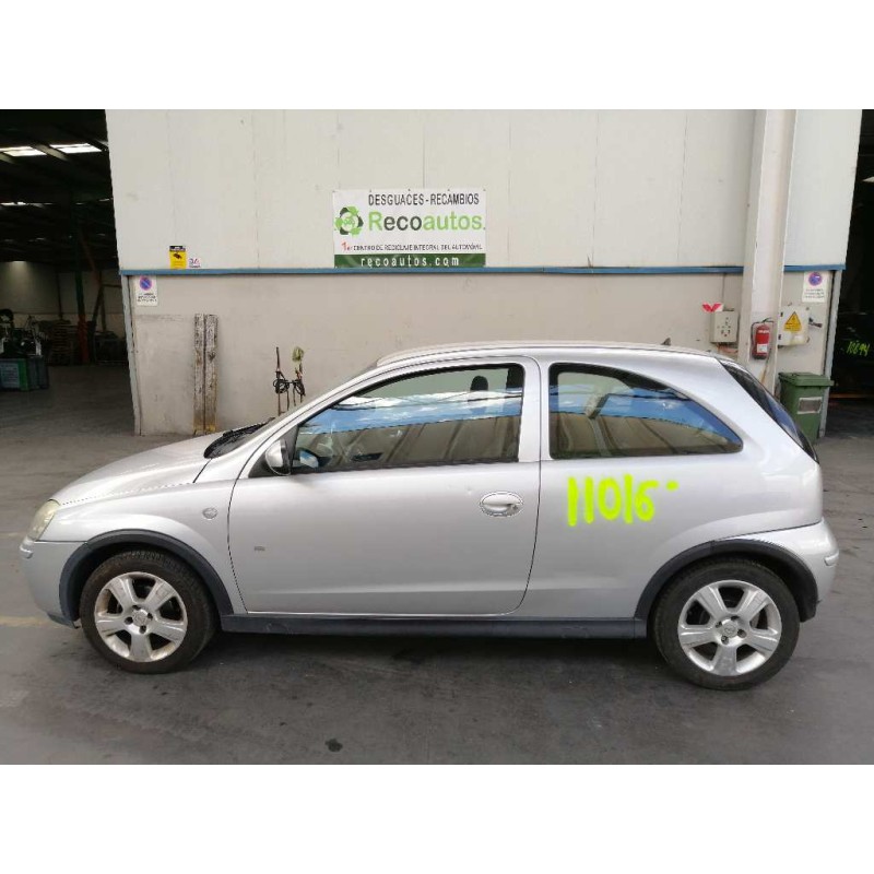 opel corsa c del año 2004