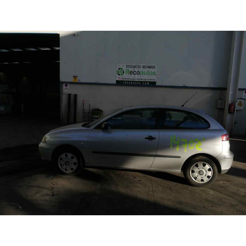 seat ibiza (6l1) del año 2002