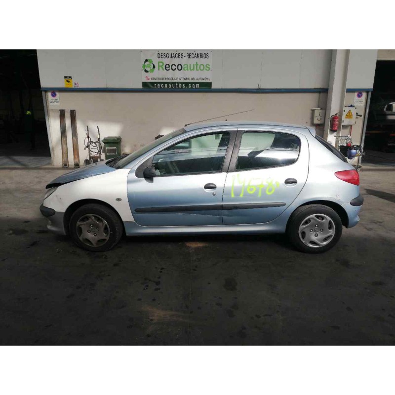 peugeot 206 berlina del año 2000