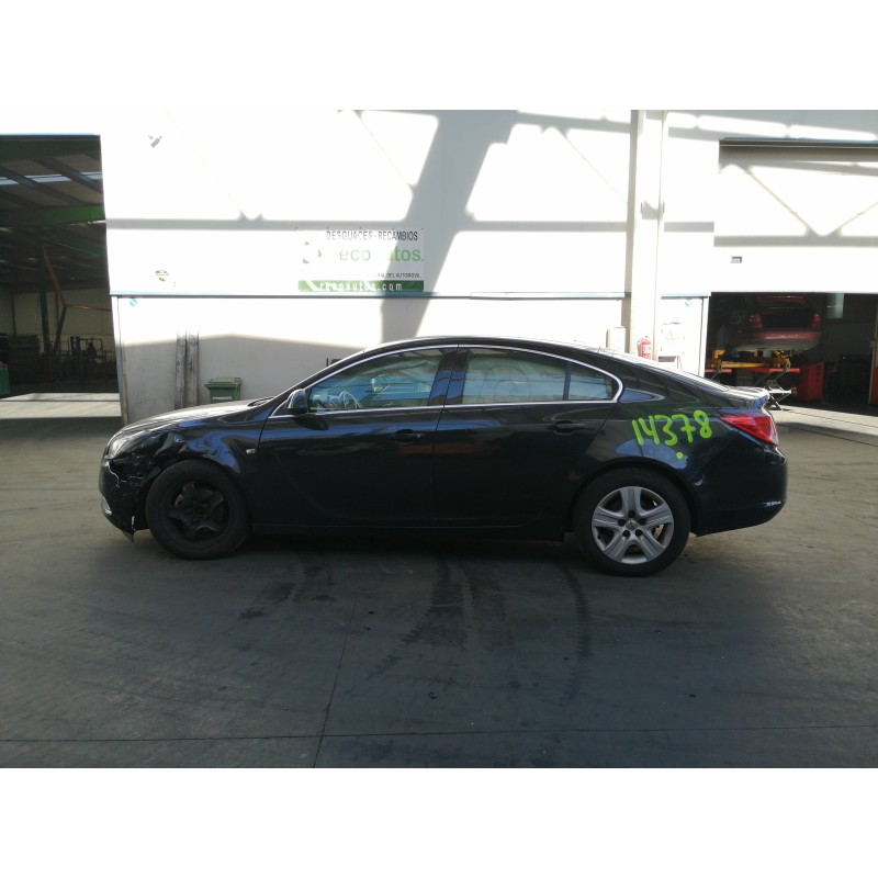 opel insignia berlina del año 2011