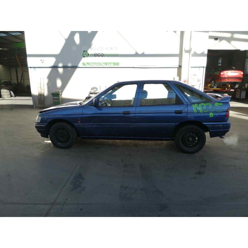 ford escort berlina/turnier del año 1992