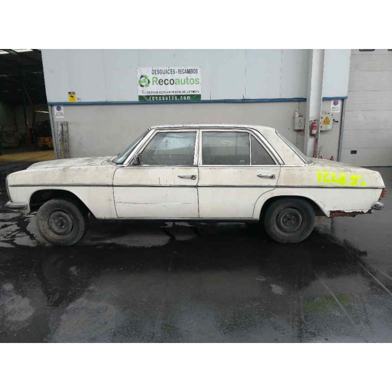 mercedes clase e (w114/w115) berlina del año 1974