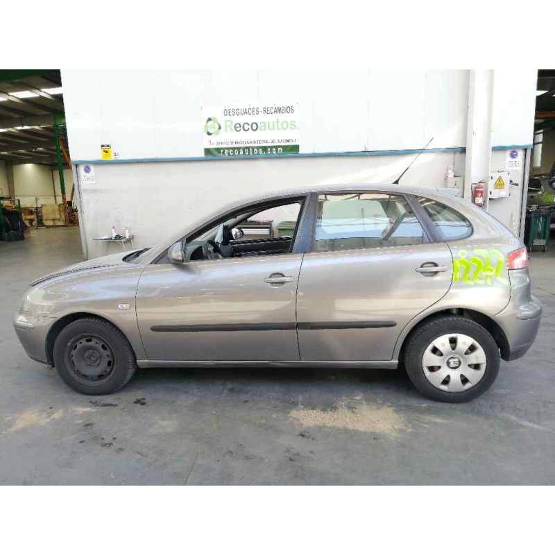 seat ibiza (6l1) del año 2003