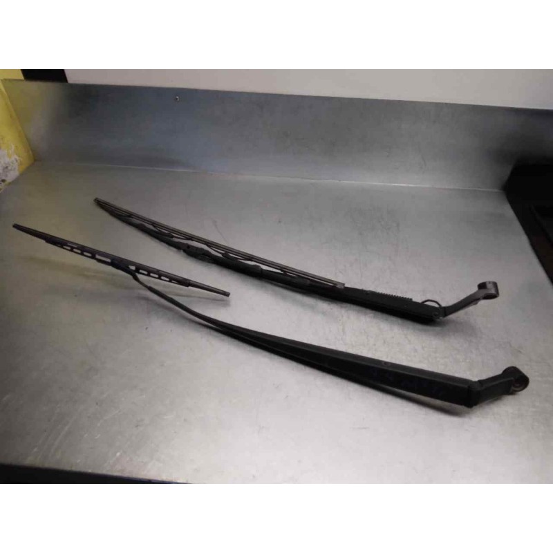 Recambio de brazo limpia delantero derecho para toyota verso 2.0 d-4d cat referencia OEM IAM 852210F030 