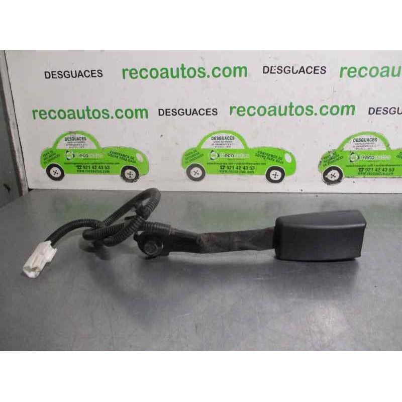 Recambio de enganche cinturon para hyundai i30cw 1.6 crdi cat referencia OEM IAM   