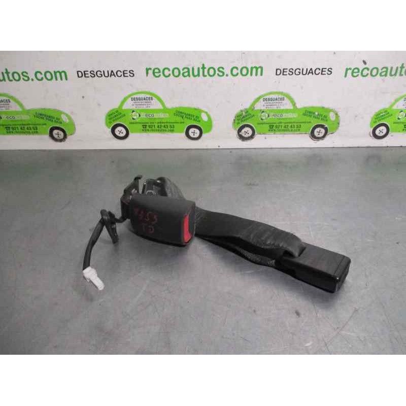 Recambio de enganche cinturon para hyundai i30cw 1.6 crdi cat referencia OEM IAM   