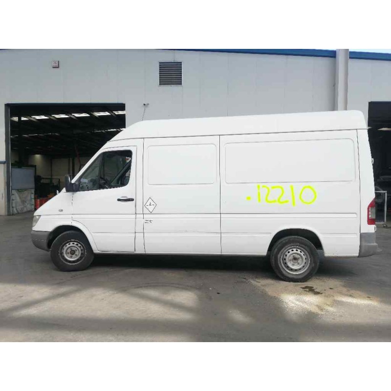 mercedes sprinter 02.00  caja cerrada del año 2005