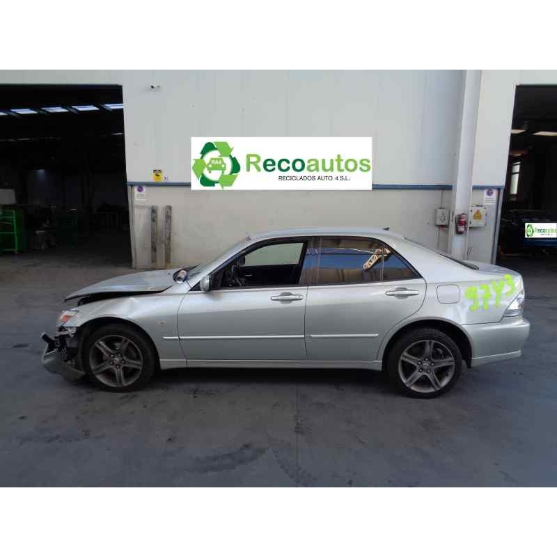 lexus is200 (gxe10) del año 2002