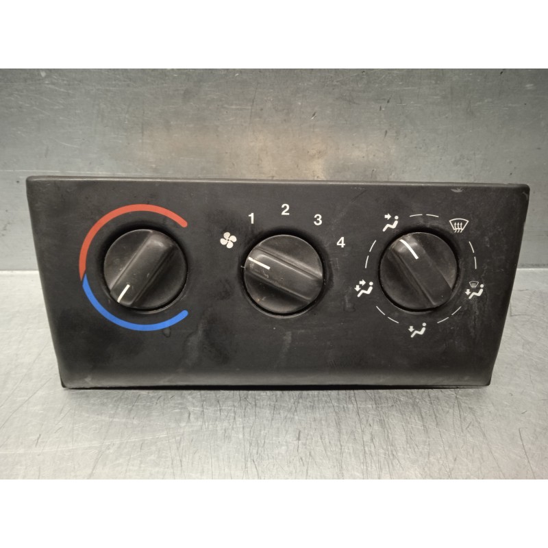 Recambio de mando calefaccion / aire acondicionado para opel vectra b berlina 2.0 dti referencia OEM IAM 90463845 86323 VALEO
