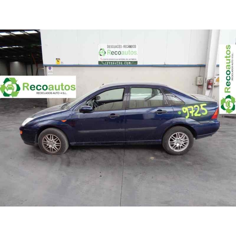 ford focus berlina (cak) del año 2001