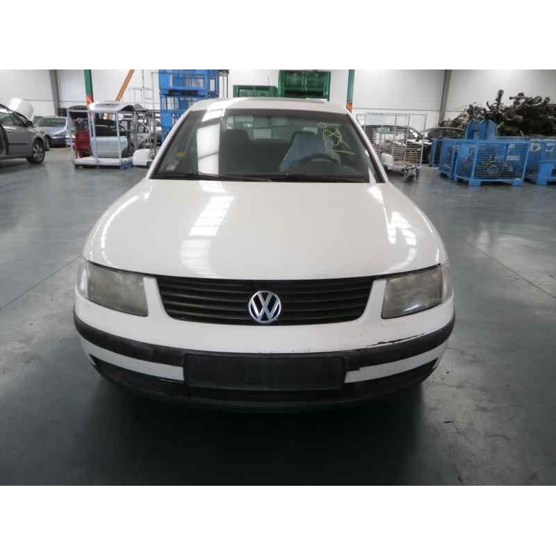 volkswagen passat berlina (3b2) del año 1999