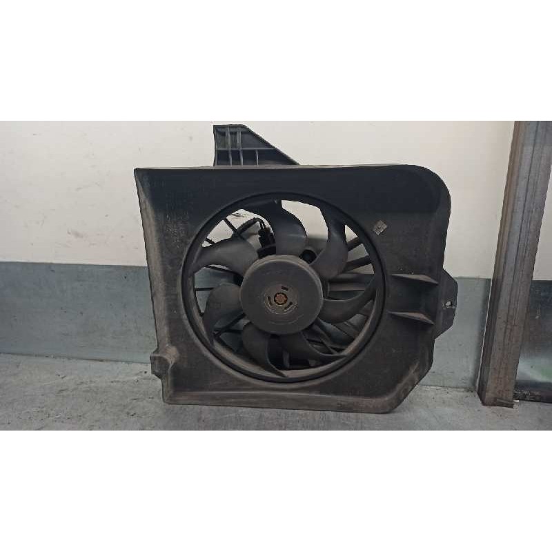 Recambio de electroventilador para chrysler voyager (rg) 2.5 crd cat referencia OEM IAM 04809170AE  