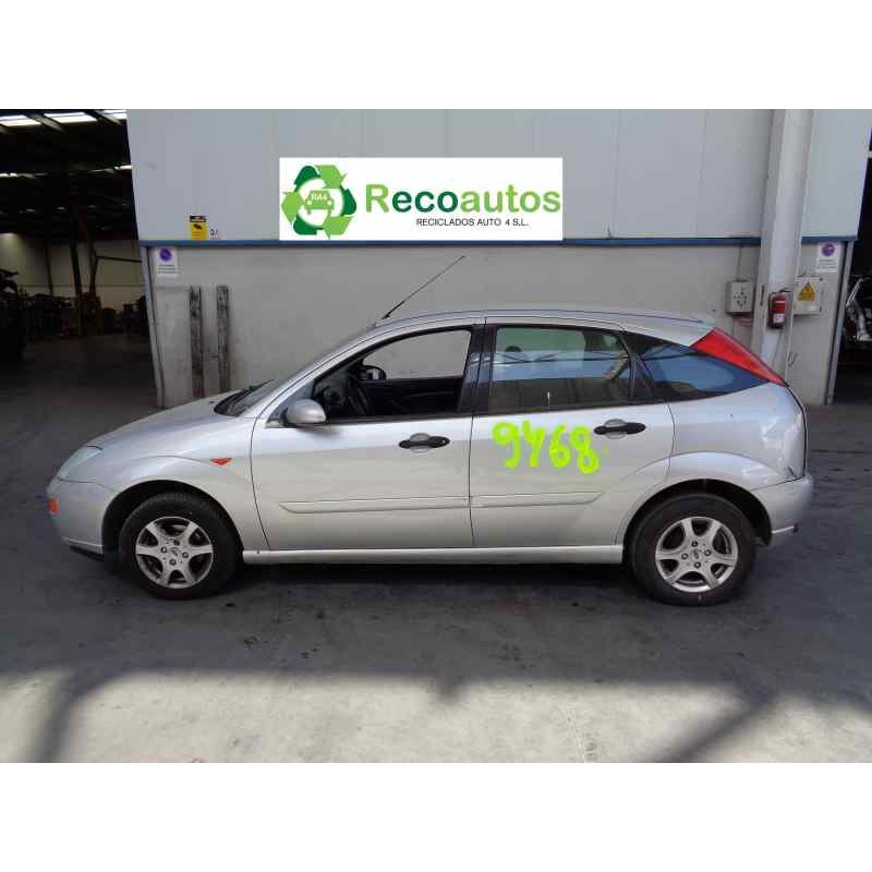 ford focus berlina (cak) del año 2000