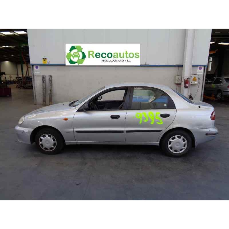 daewoo lanos del año 1999