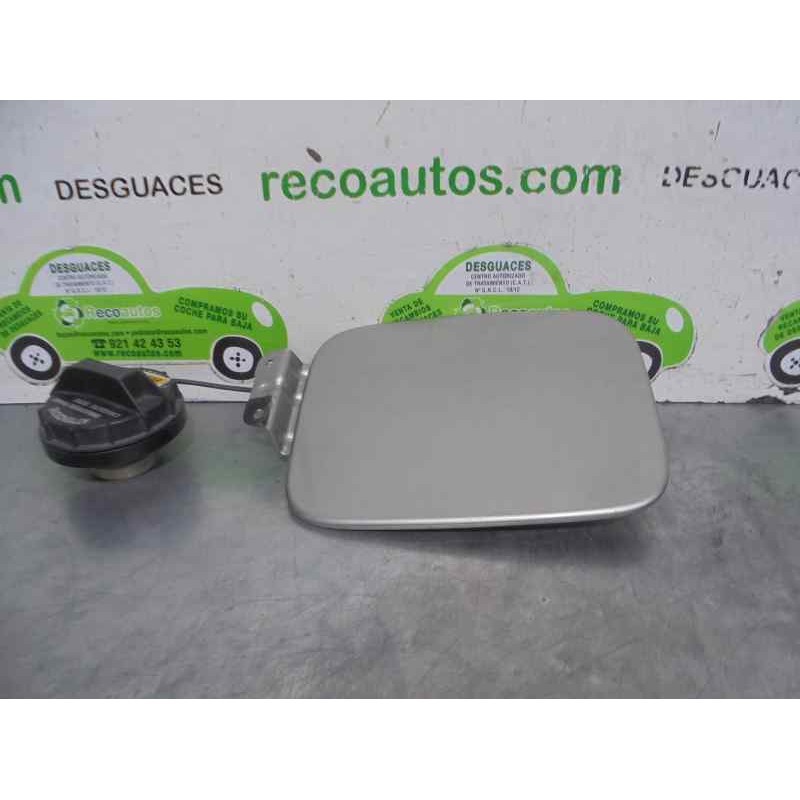 Recambio de tapa exterior combustible para kia carens 1.8 cat referencia OEM IAM 0K2FA42410 0K2C142410 GRIS