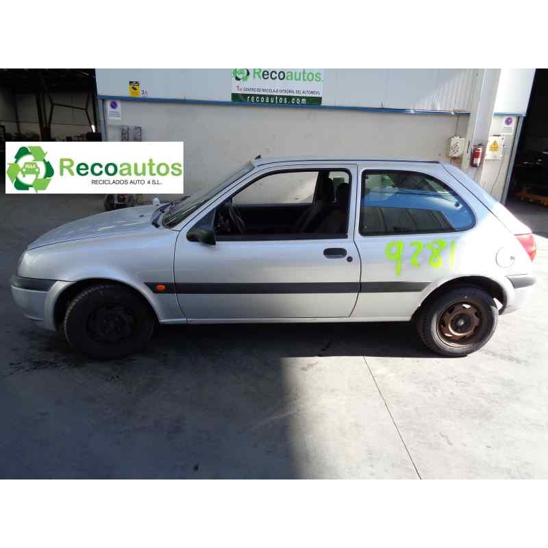 ford fiesta berlina (dx) del año 2000