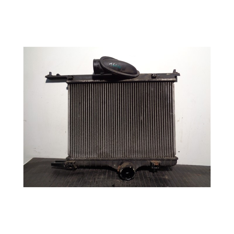 Recambio de intercooler para volvo v40 familiar 1.9 diesel referencia OEM IAM 30882397  