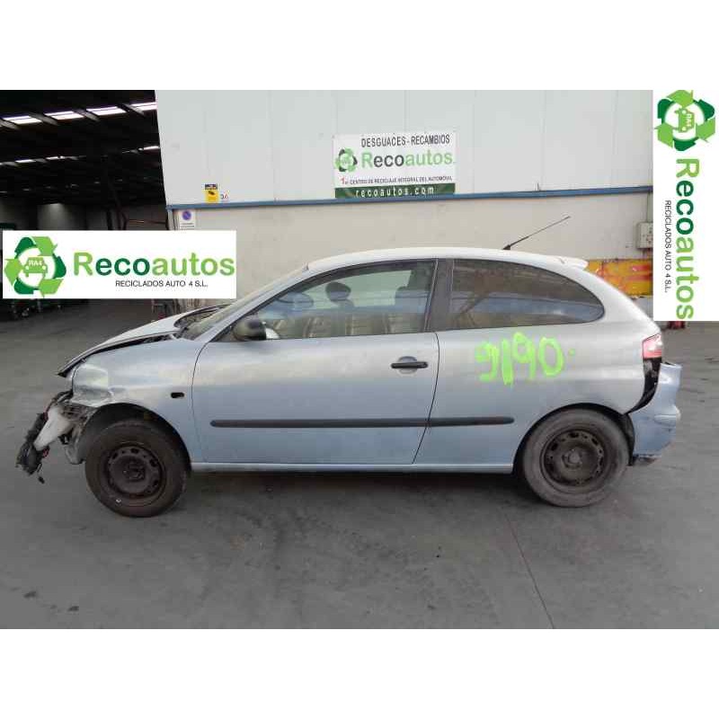 seat ibiza (6l1) del año 2004