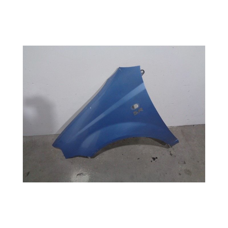 Recambio de aleta delantera izquierda para daewoo kalos 1.4 cat referencia OEM IAM 96476573 AZUL CLARO 