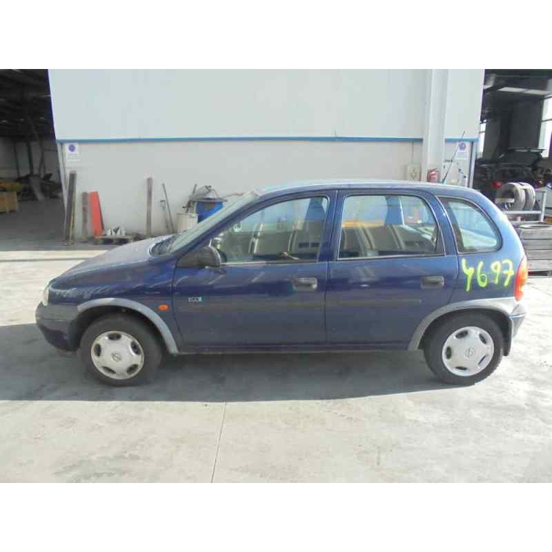 opel corsa b del año 2000