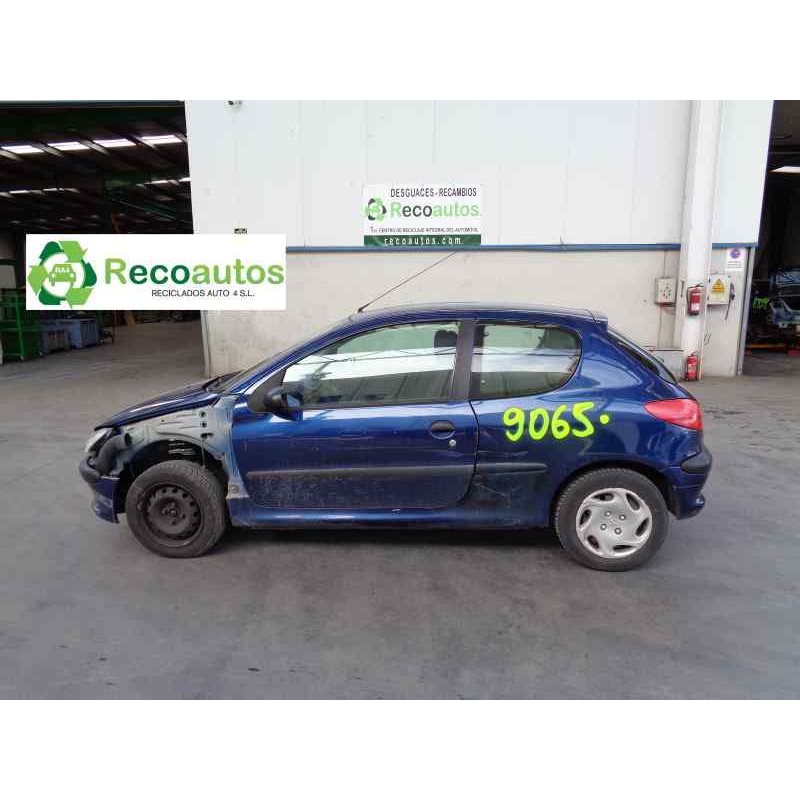 peugeot 206 berlina del año 2002