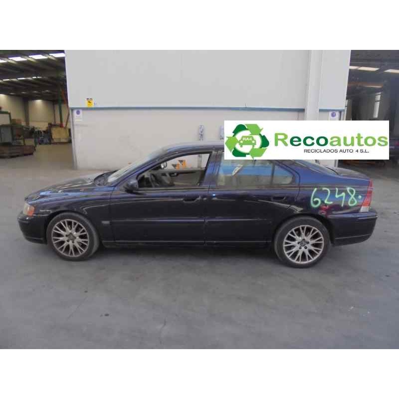 volvo s60 berlina del año 2004