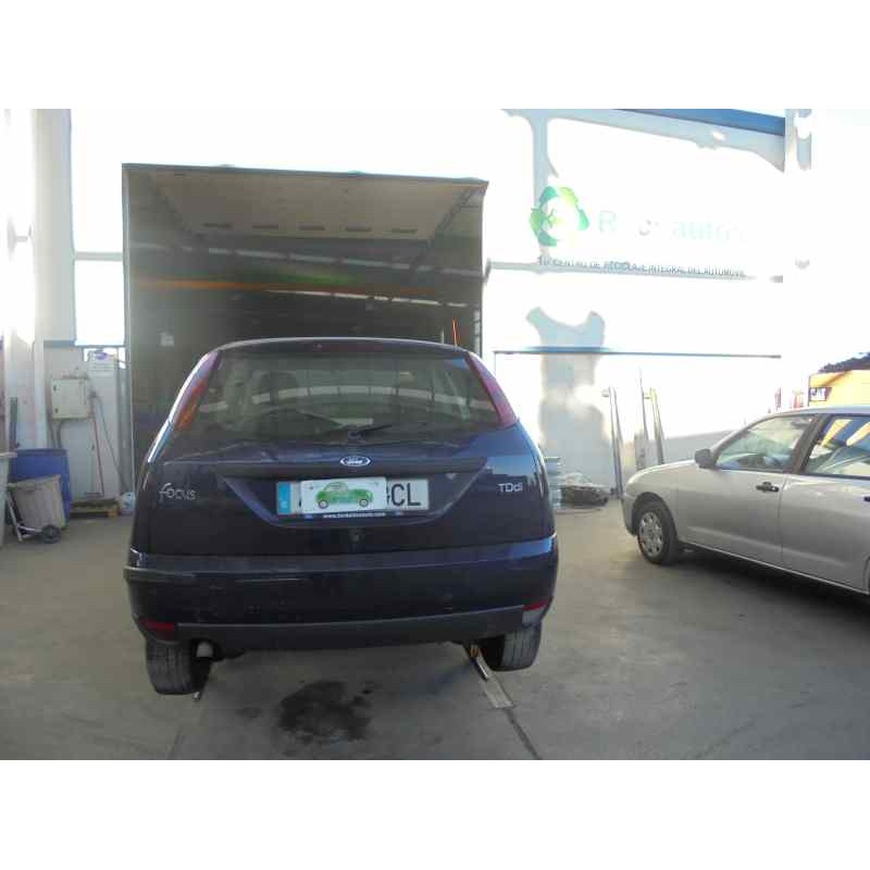 ford focus berlina (cak) del año 2000